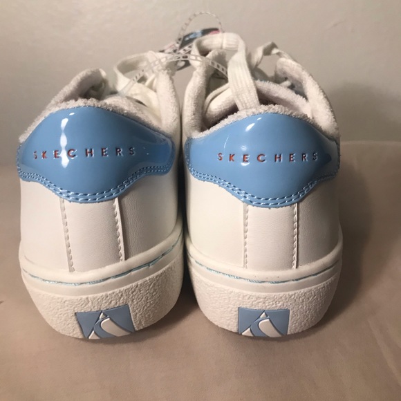 BT21 x Sketchers shoes - Picture 3 of 4